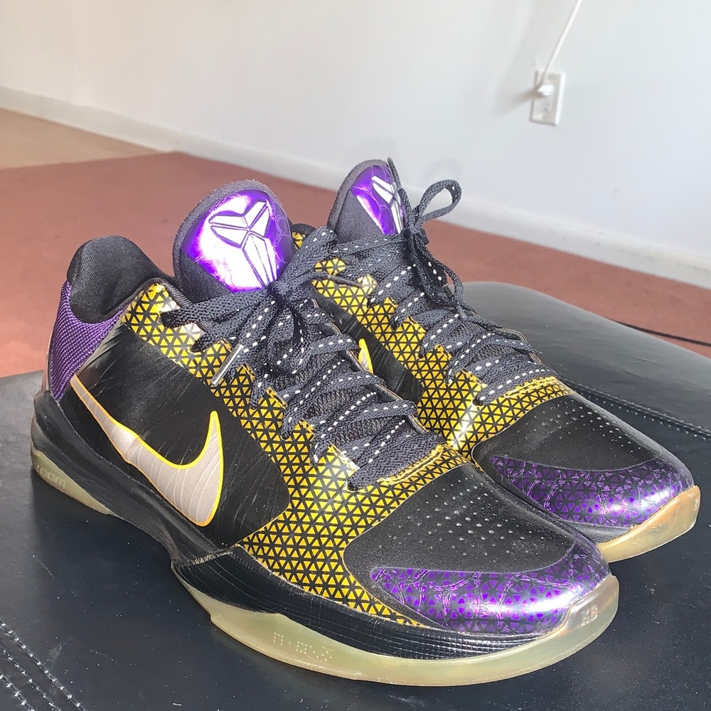 Nike Kobe V POP
